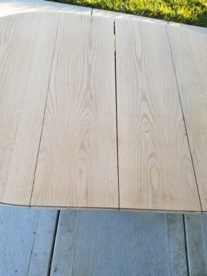 how to sand and stain a table